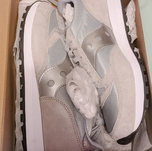Saucony Jazz 81s Grey/silver Brand new /never worn